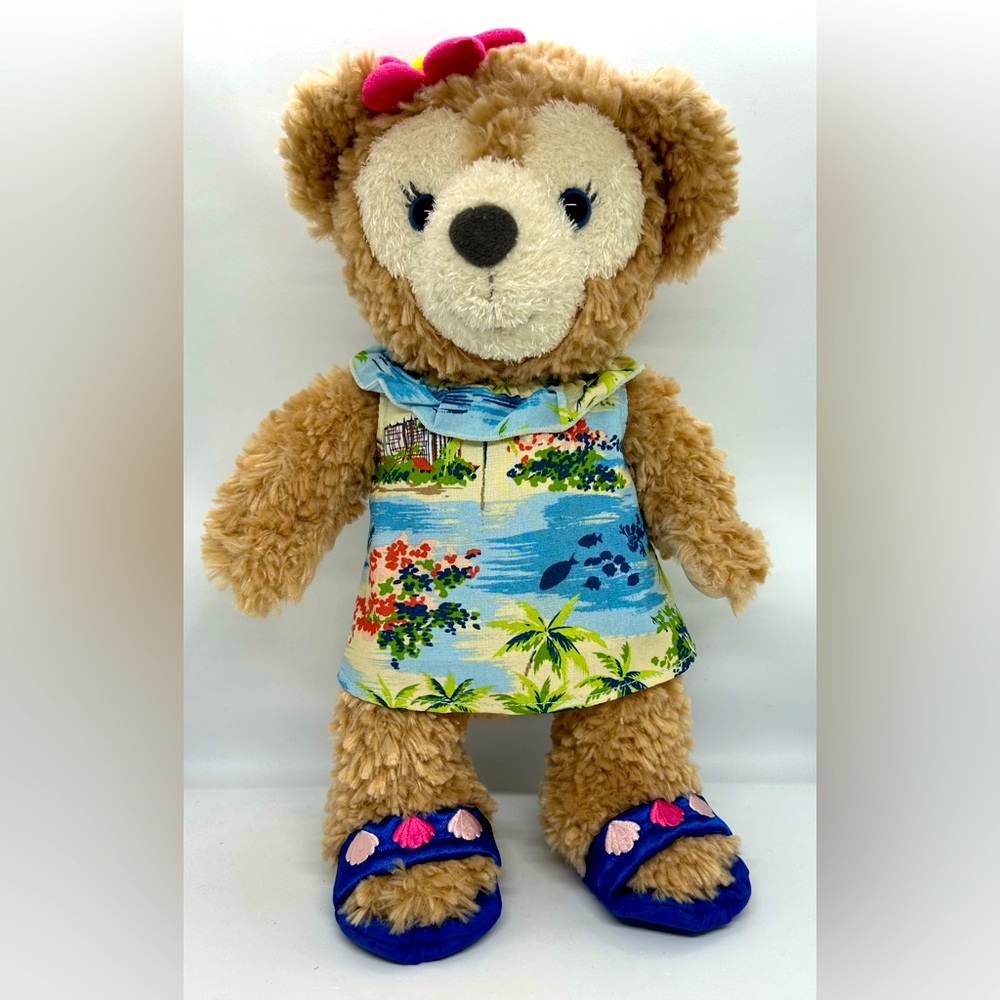 Disney Aulani Resort Shellie May 15” Plush Bear, EUC.